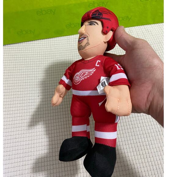 Bleacher Creatures Detroit Red Wings Hockey Steve Yzerman 10" Plush Figure - Picture 3 of 6